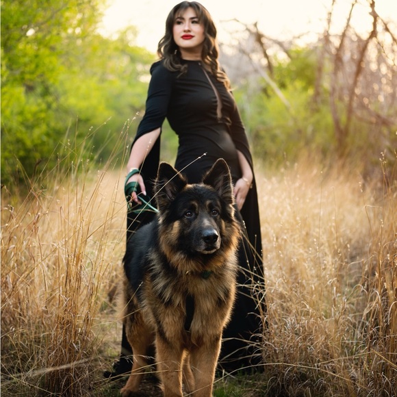 Meet your Posher, Lori - Picture 1 of 1